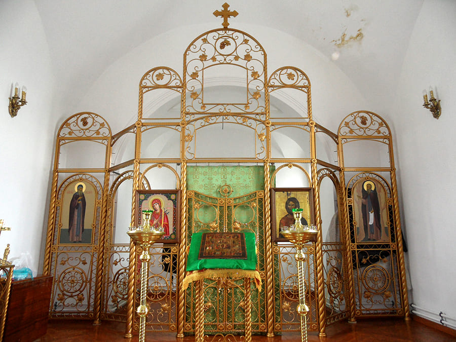 Завершённый иконостас